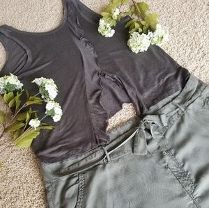 Ruffle back tank top nwot grey